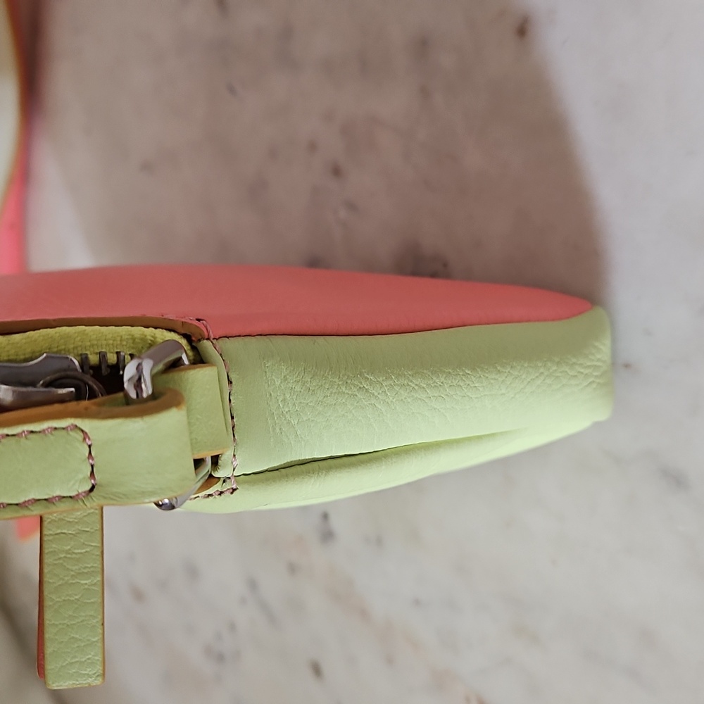 MARC BY MARC JACOBS: Pink And Lime Green Leather Crossbody Bag - Picture 7 of 15